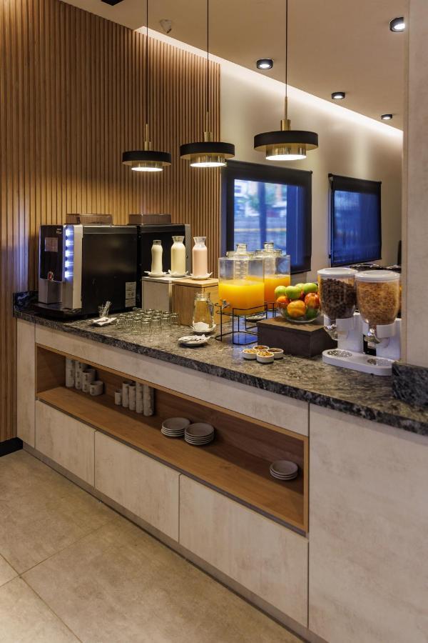 Fuente Mayor Hotel Terminal เมนโดซา ภายนอก รูปภาพ